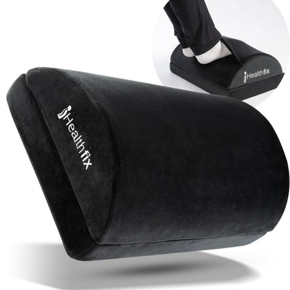 Schwarze ergonomische Fußstütze mit weichem Bezug und keilförmigem Design. - Healthfix - Ergonomische Fußstütze